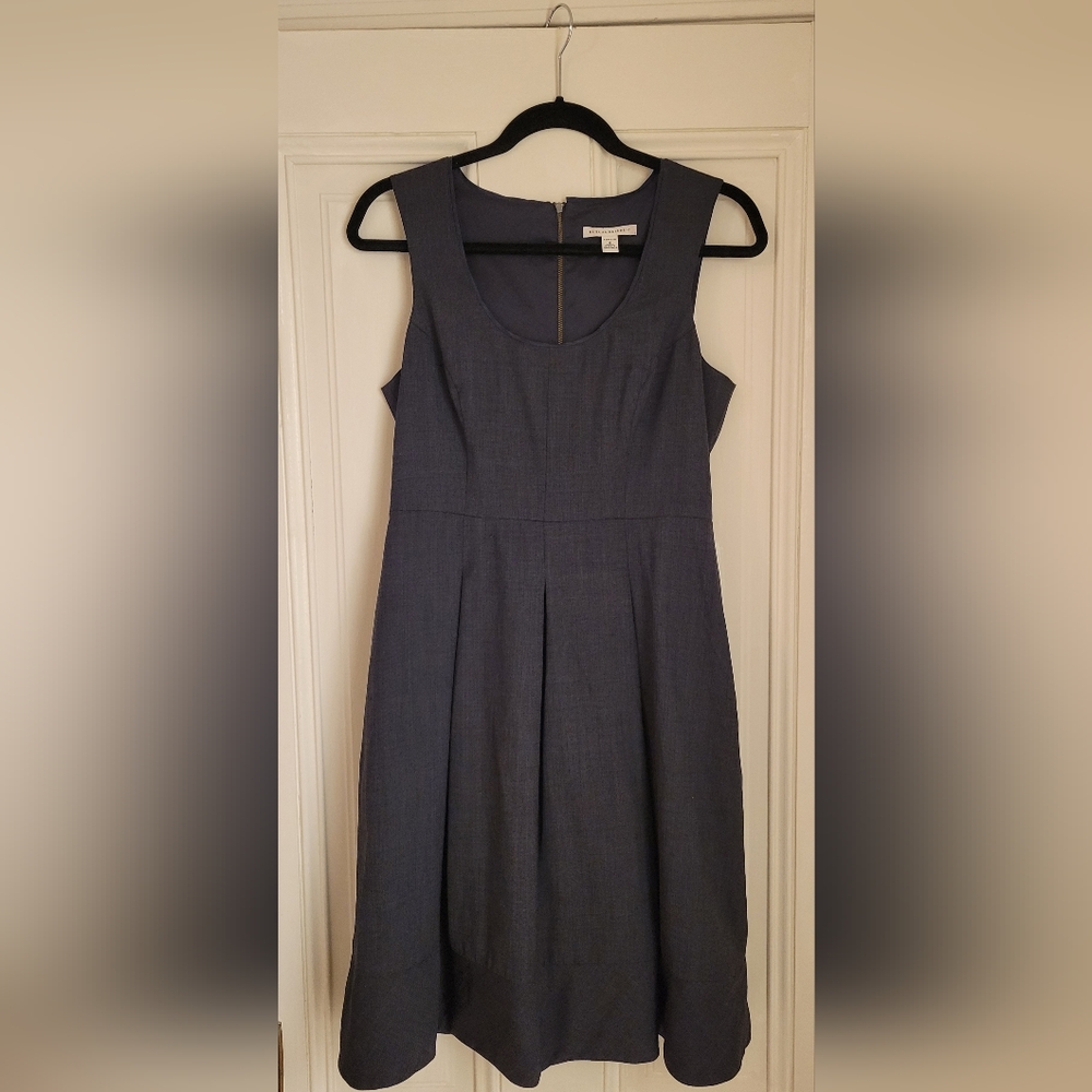 Gray Formal dress/ office wear  (strech) Banana Republic (Size 6) Pre-owned